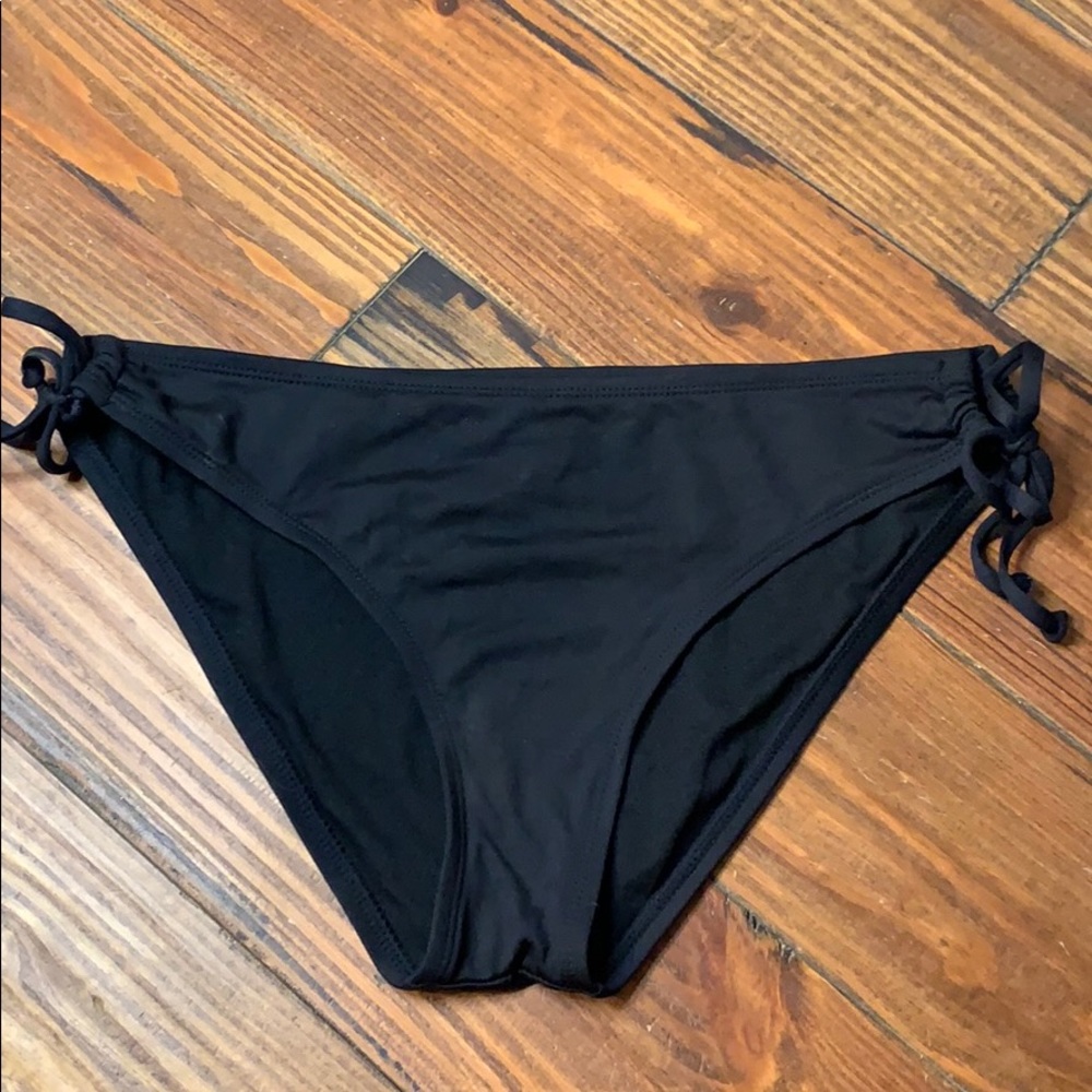 Bisou Bisou black bikini bottoms large